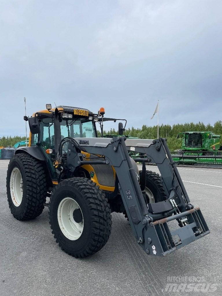 Valtra A95 Traktorji