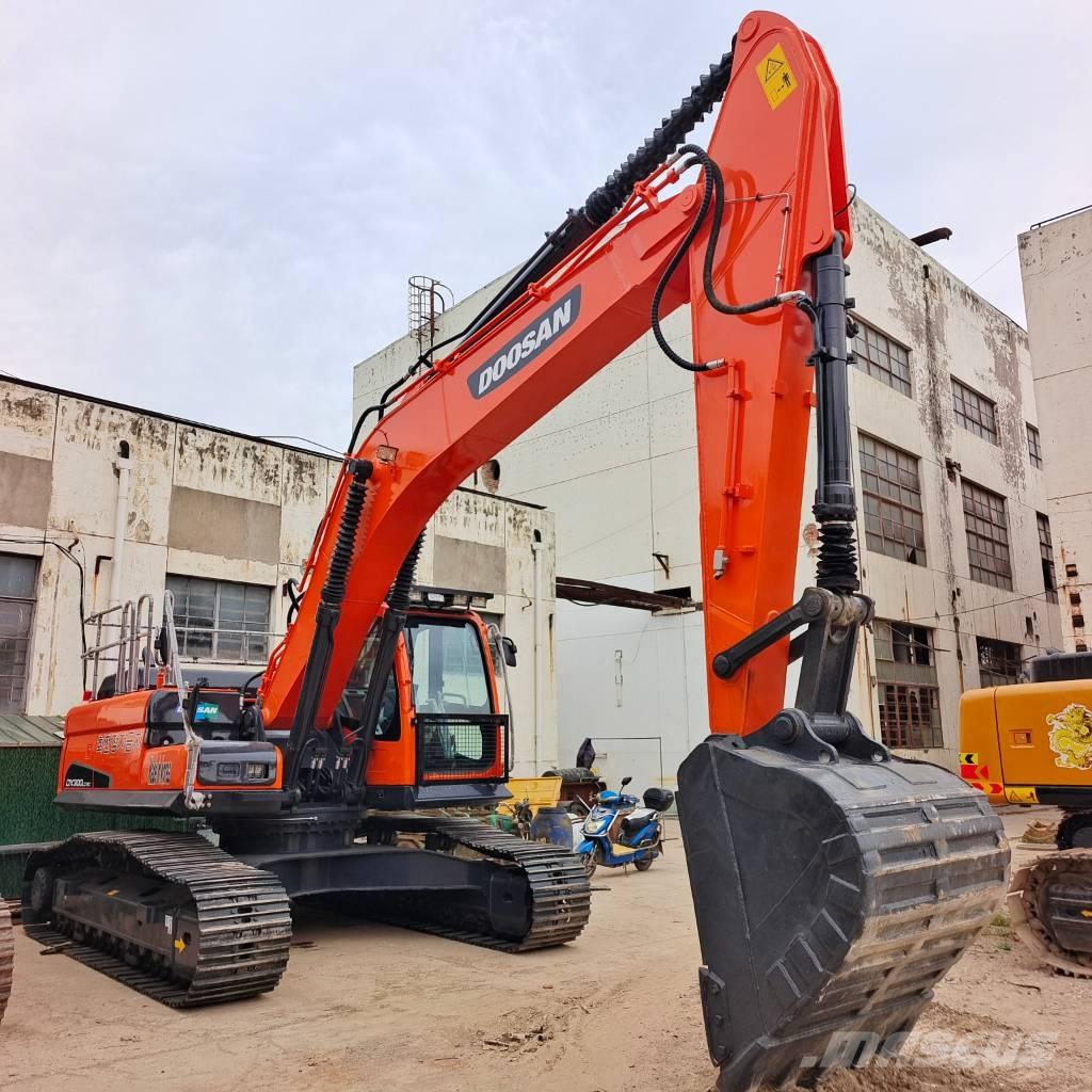 Doosan DX 300 LC-9C Bagri goseničarji
