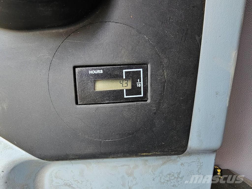 Hyundai R215L Bagri goseničarji