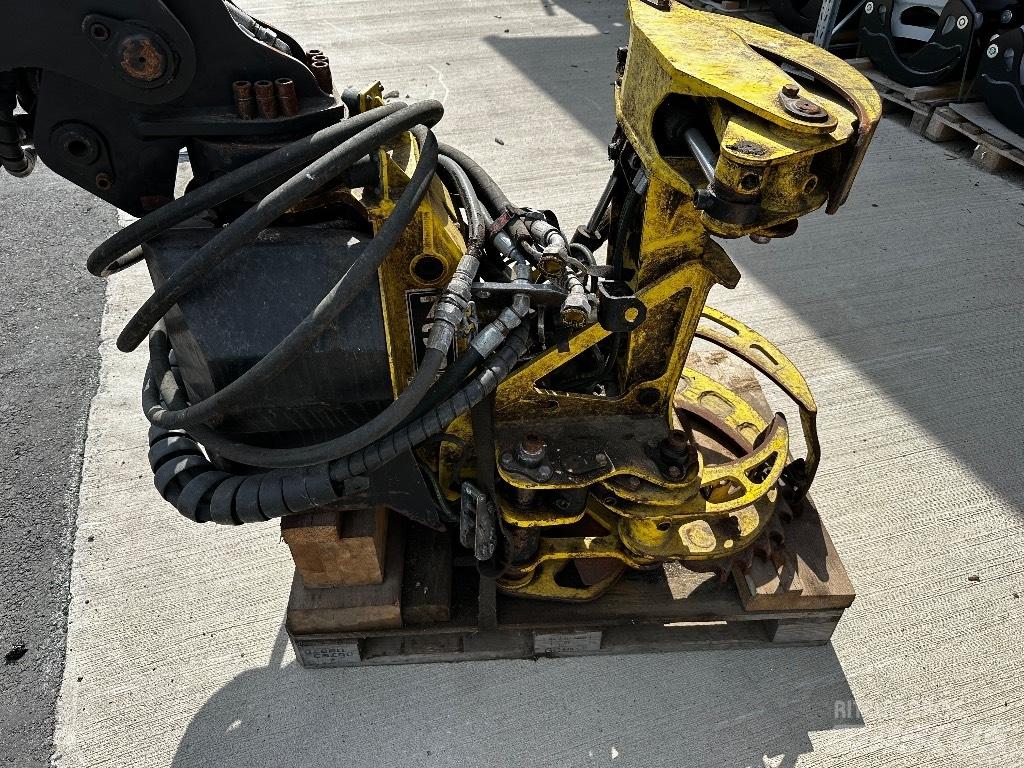 John Deere 730 Glave za kombajne