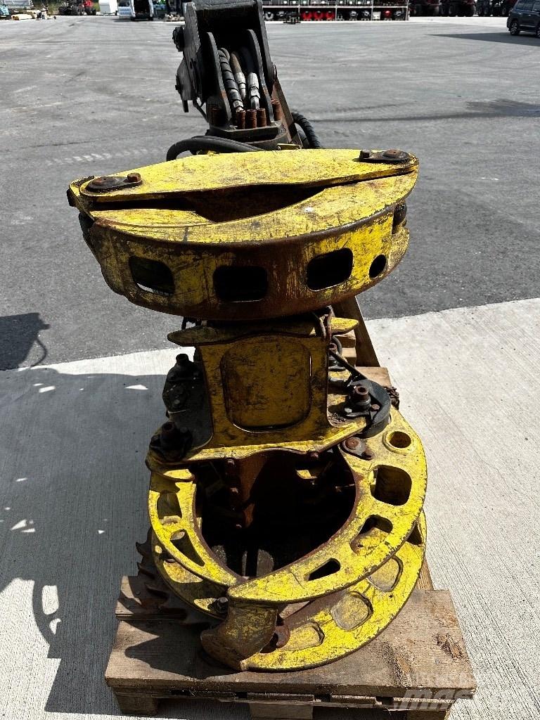 John Deere 730 Glave za kombajne