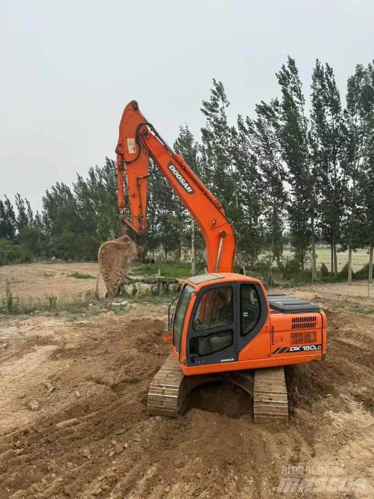 Doosan DX150 Bagri goseničarji