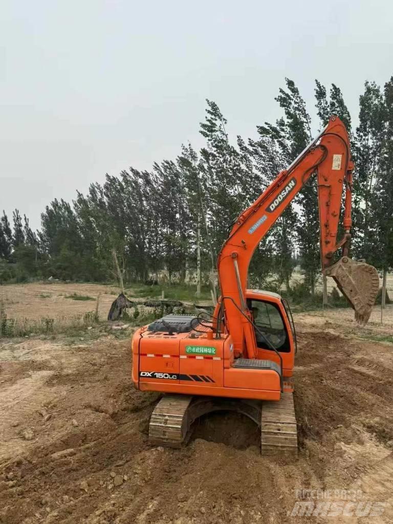 Doosan DX150 Bagri goseničarji