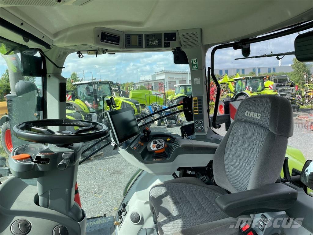 CLAAS Axion 810 CM Traktorji