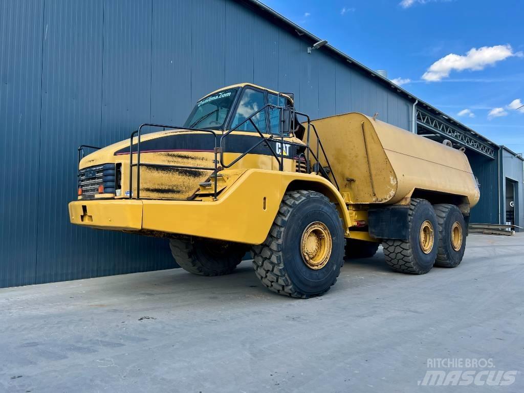 CAT 740 Water Truck Tovornjaki za vodo
