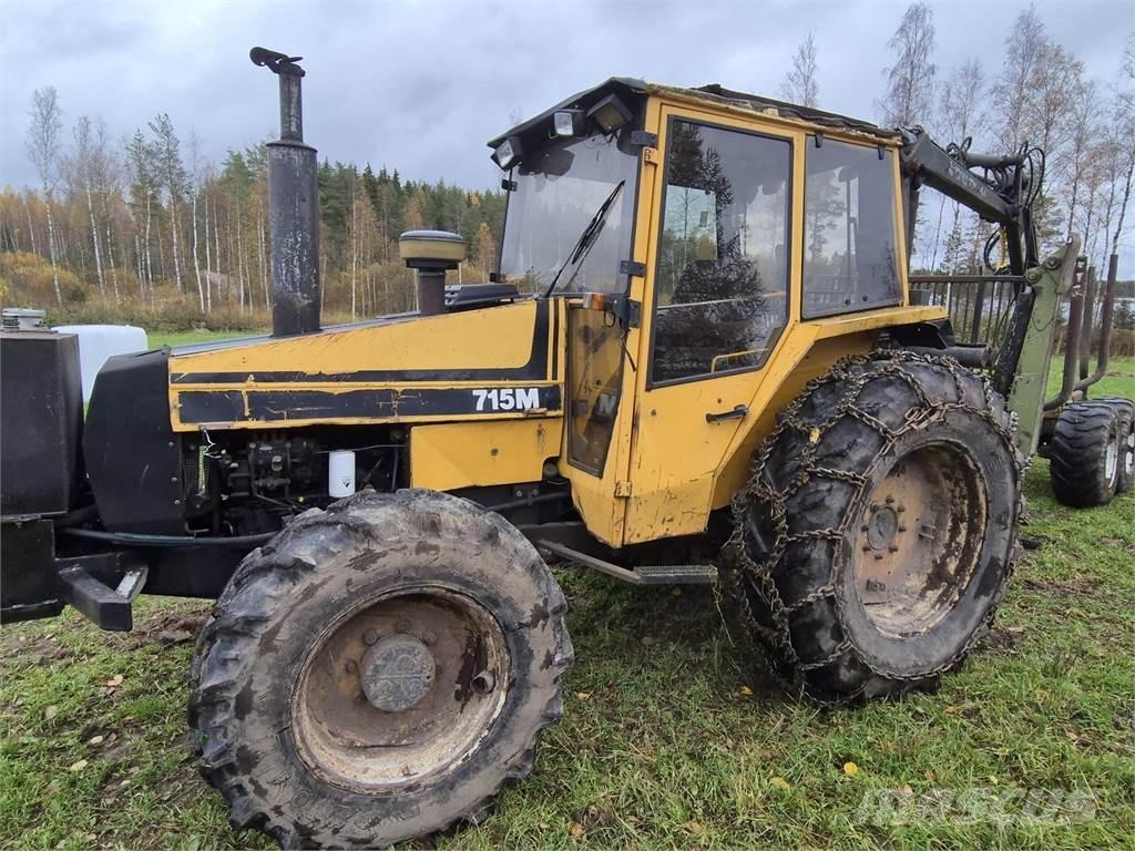 Valtra 715M Traktorji