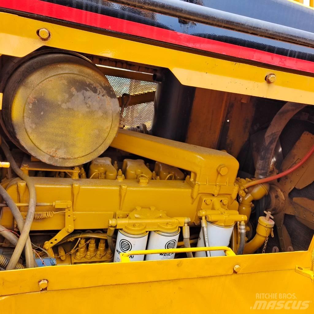 CAT D 7 R Buldožerji goseničarji