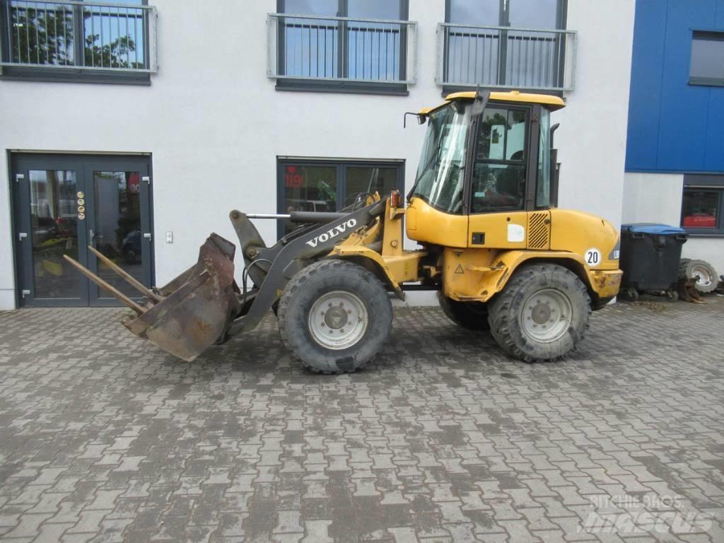 Volvo BM L30B Pro Kolesni nakladalci