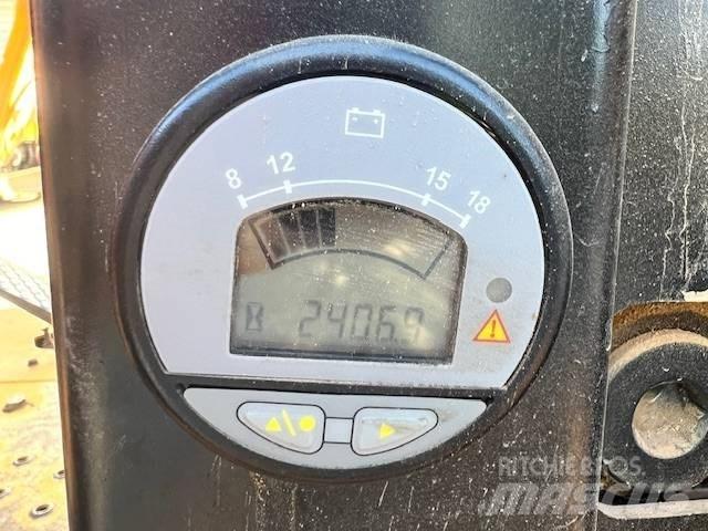 Thwaites MACH 2061 Ne cestni demperji