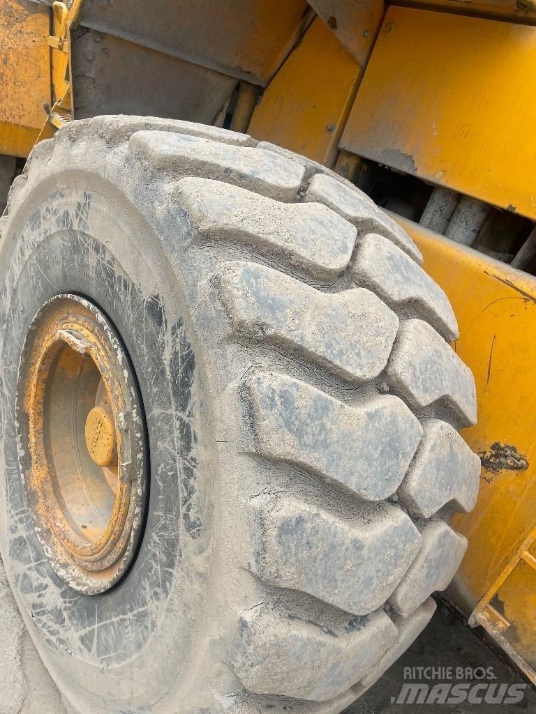 Volvo L 180 C Kolesni nakladalci