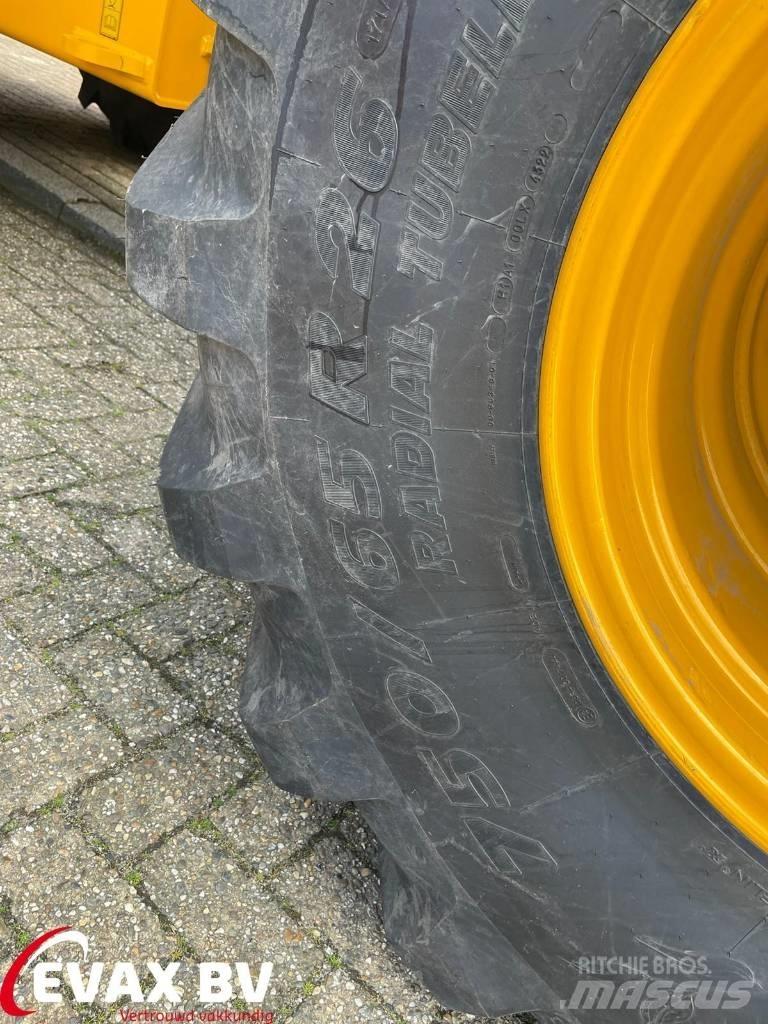 JCB 435S (DEMO) Kolesni nakladalci