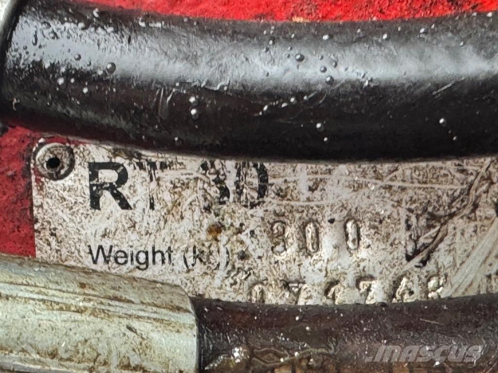 Komatsu PW 98 MR-6 Bagri na kolesih