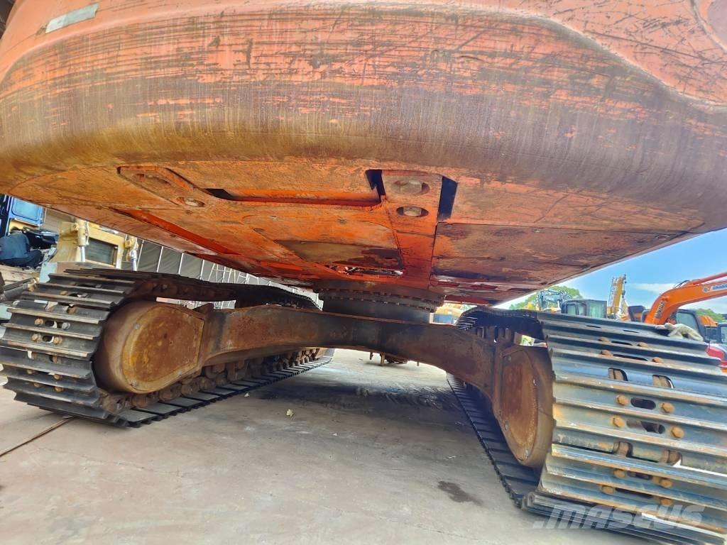 Doosan DX 300 LC Bagri goseničarji
