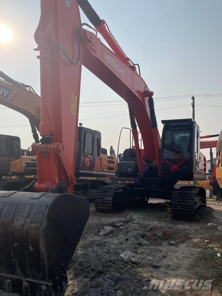 Hitachi ZX 210 Bagri goseničarji