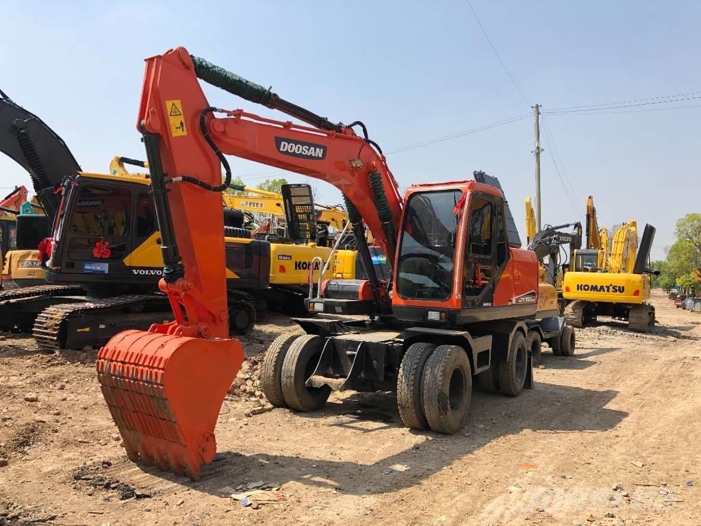 Doosan DX150W Bagri na kolesih
