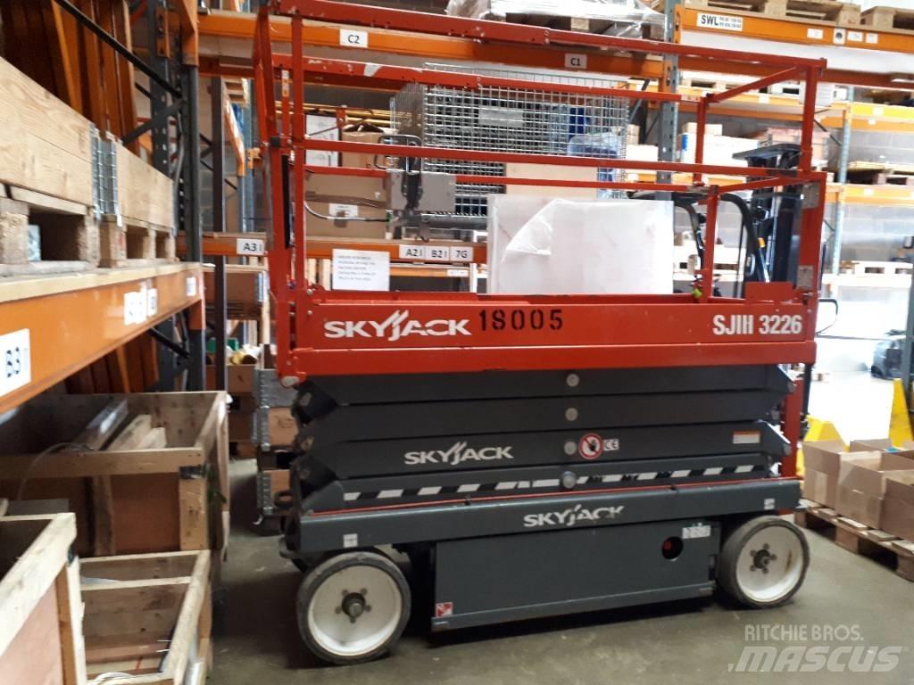 SkyJack SJ 3226 Škarjaste dvižne ploščadi