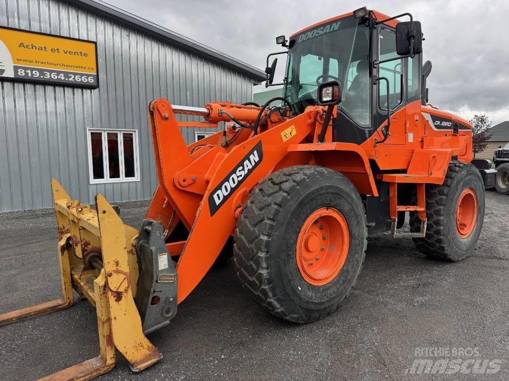 Doosan DL220-5 Kolesni nakladalci