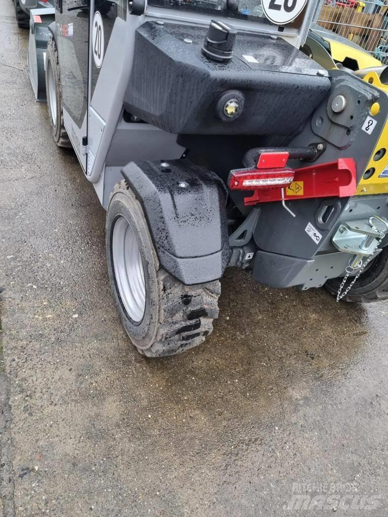 Wacker Neuson TH 412 Teleskopski viličarji