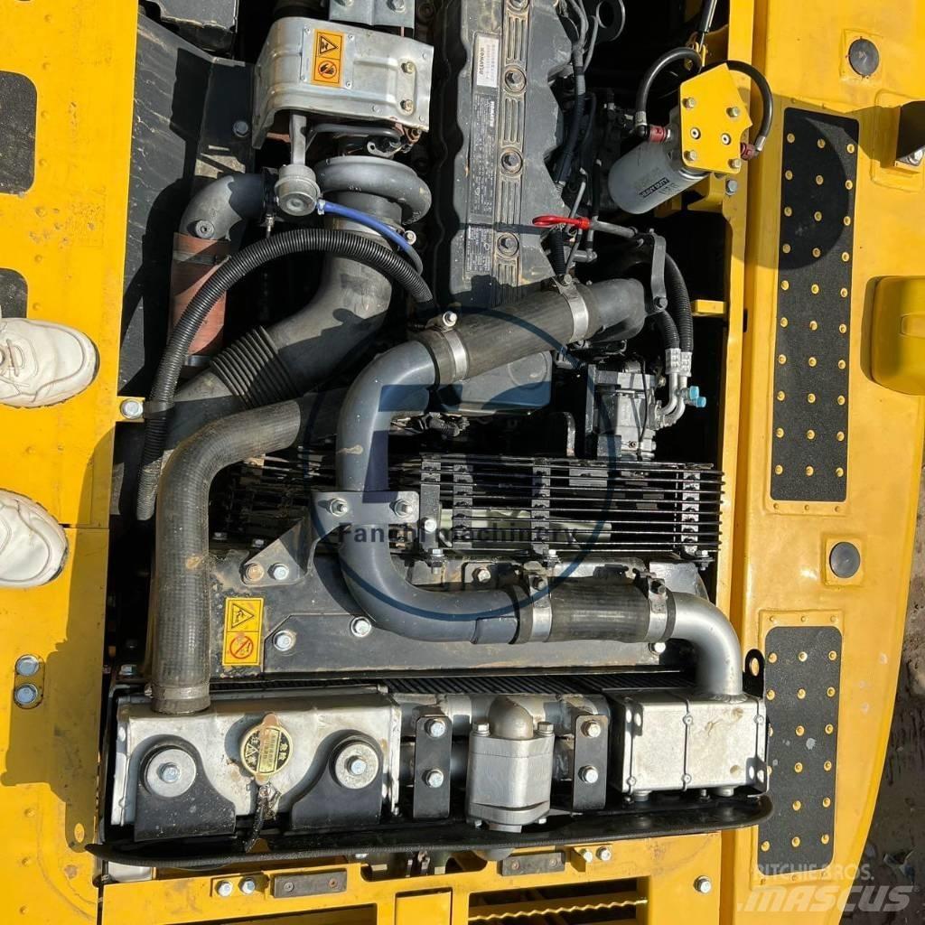 Komatsu PC 200 Bagri goseničarji