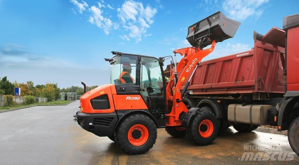 Kubota R 090 Kolesni nakladalci