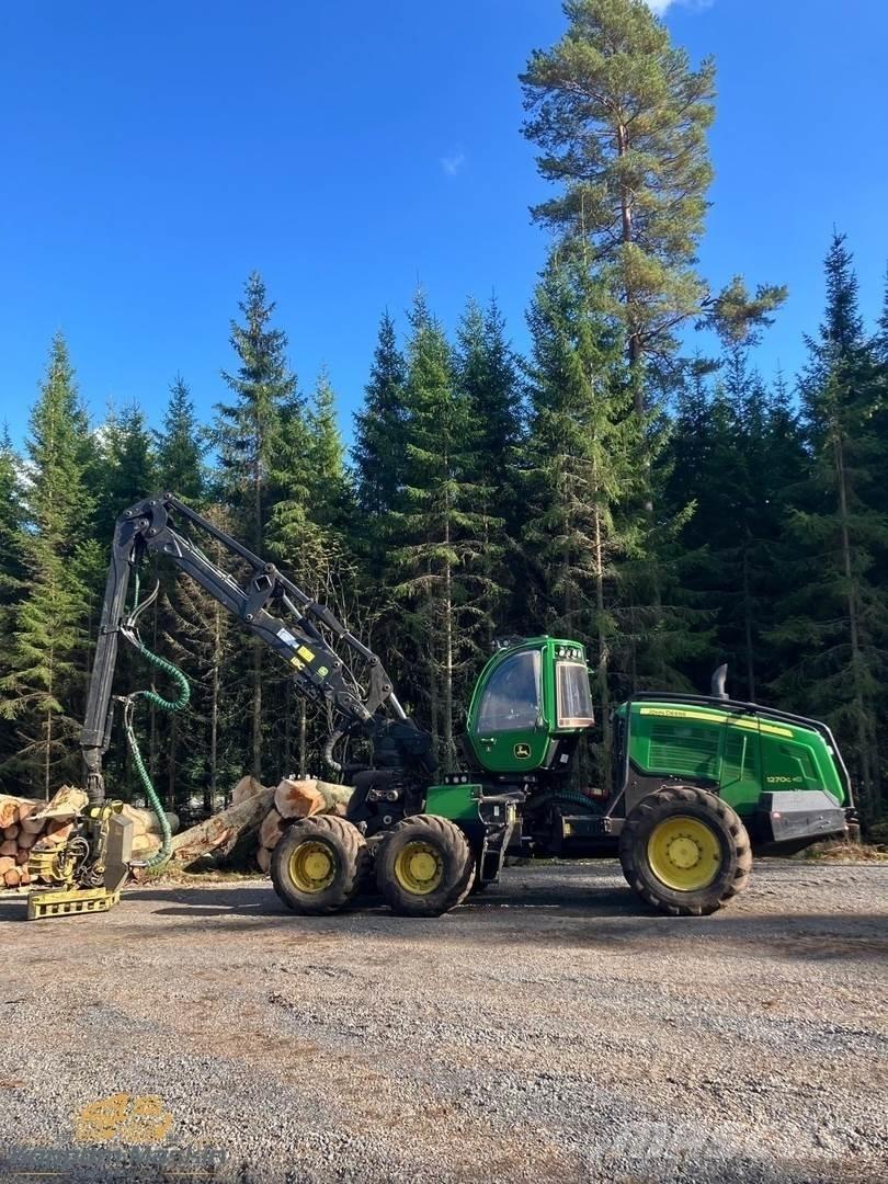 John Deere 1270G Harvesterji