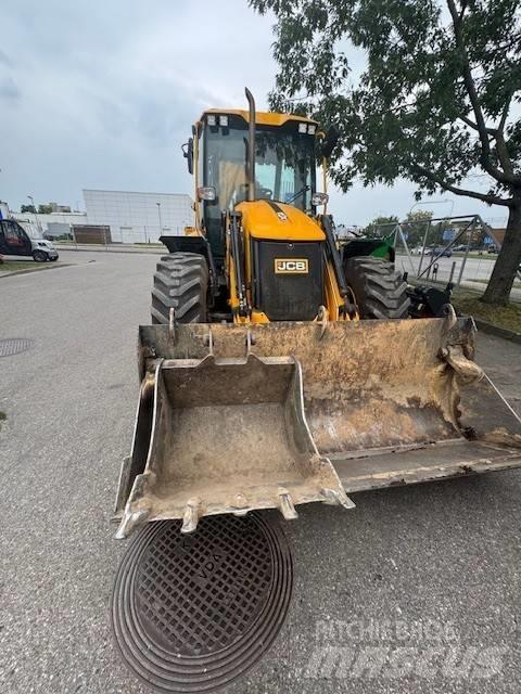 JCB 4CX PRO AEC Rovokopači