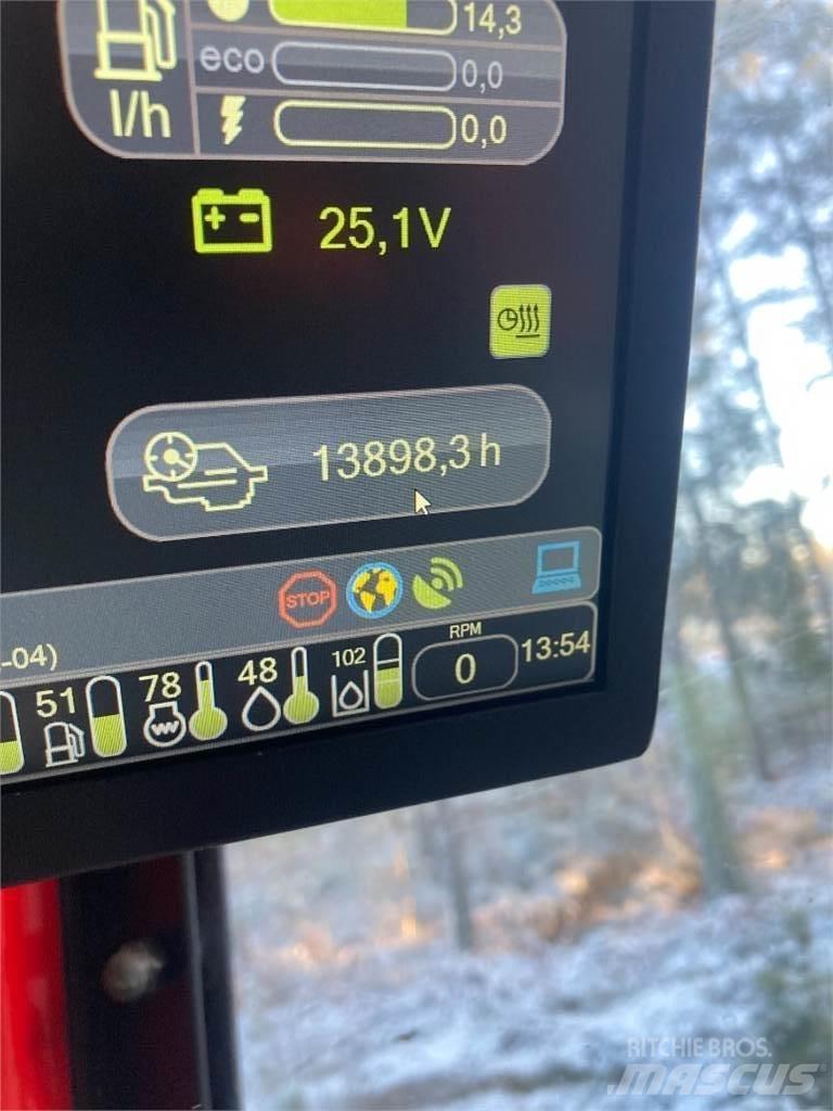 Komatsu 895 Forwarderji