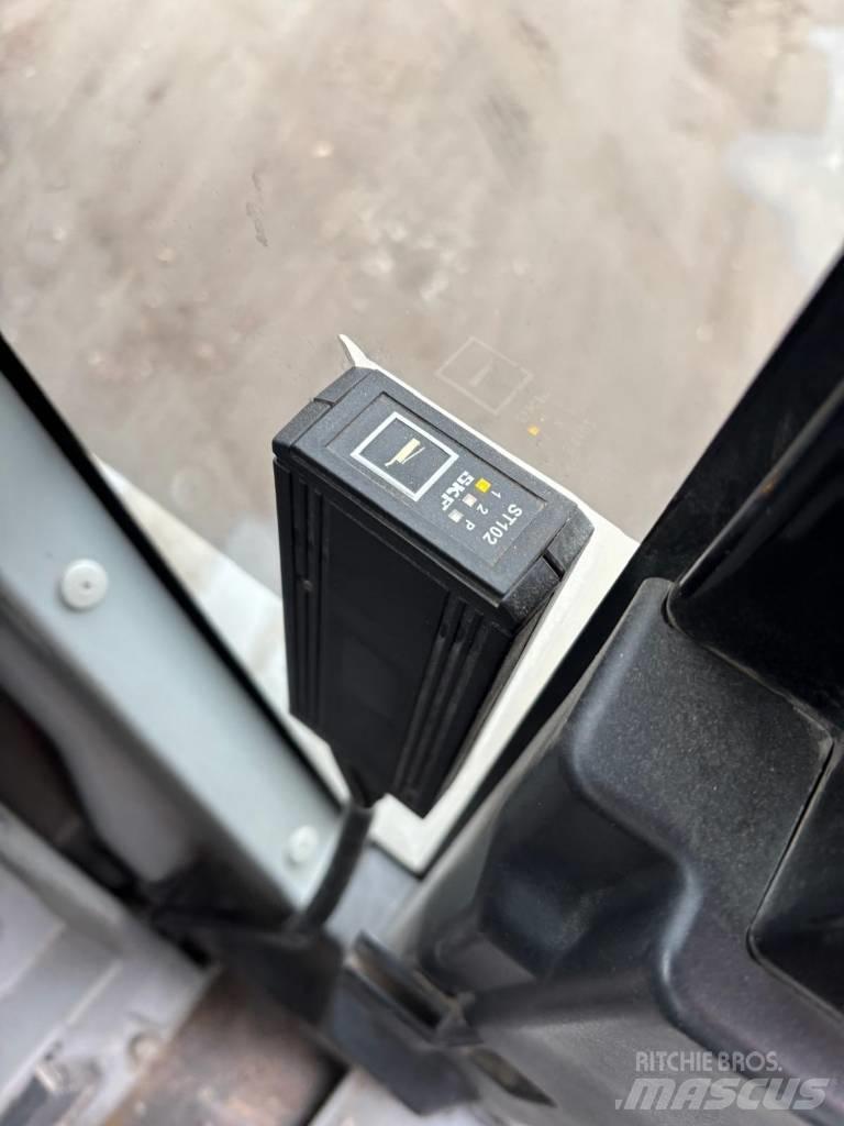 CAT 320EL Bagri goseničarji