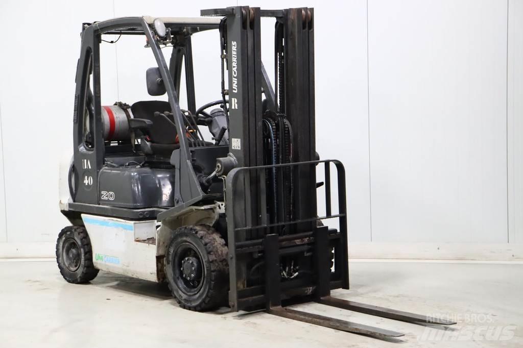 Nissan U1D2A20LQ Plinski viličarji