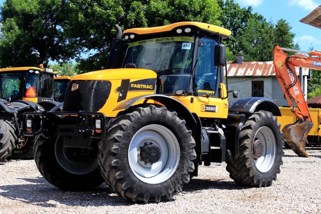 JCB Fastrac 3220-65 Traktorji