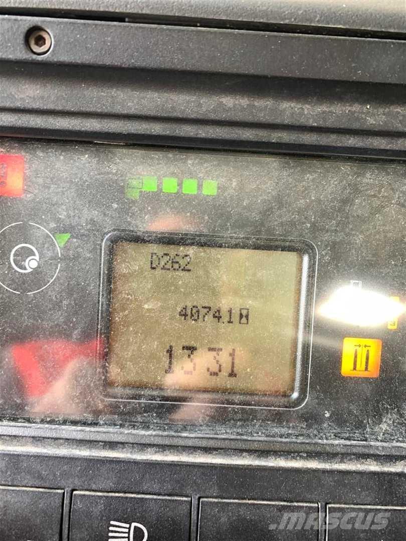 Linde R14 Viličarji s pomičnim teleskopom