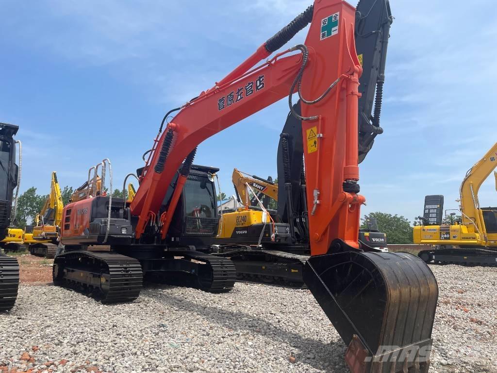Hitachi ZX 200 Bagri goseničarji