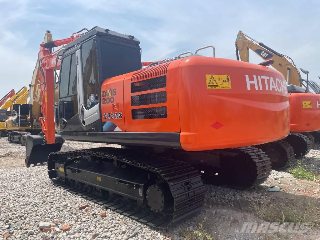 Hitachi ZX 200 Bagri goseničarji