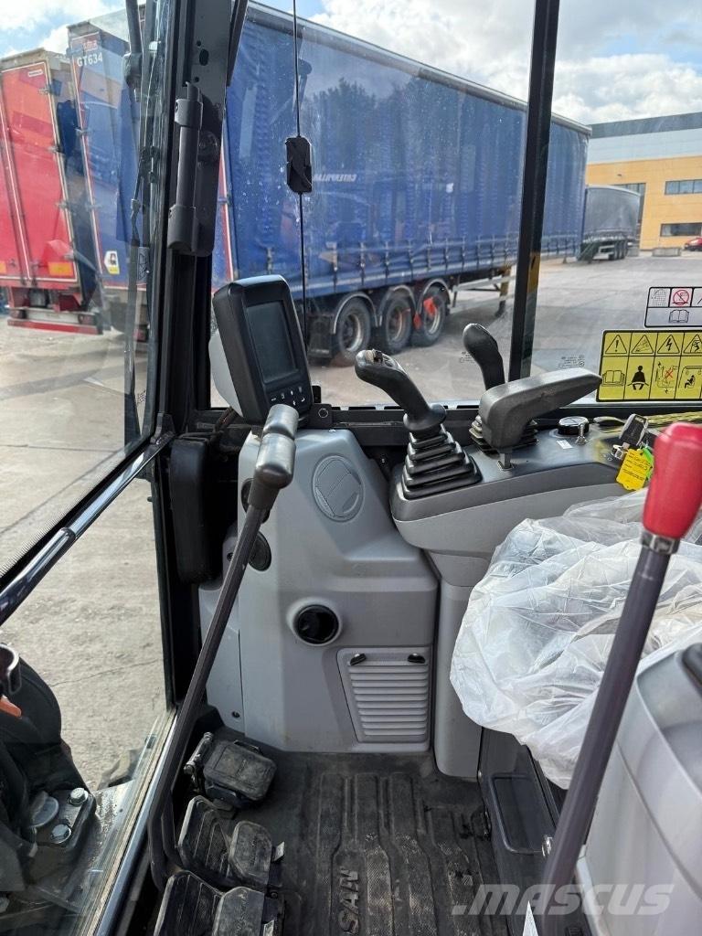 Doosan DX27Z-7 Mini bagri <7t