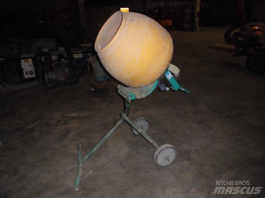 Imer MINIBETA HDPE Mešalec betona / malte
