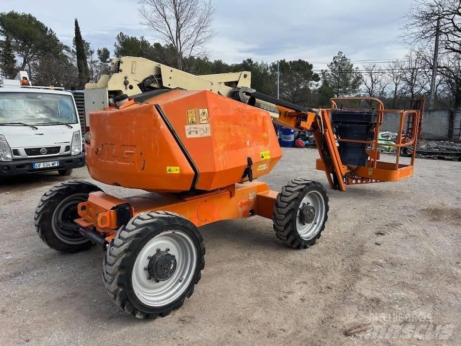 JLG 340 AJ Zglobne dvižne ploščadi