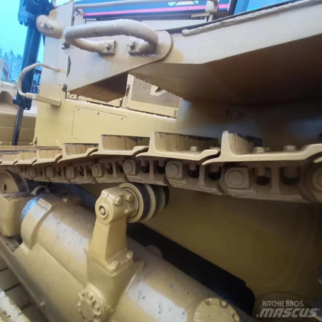 CAT D 6 H Grederji