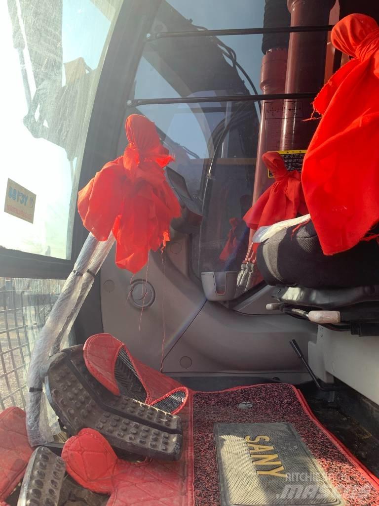 Hitachi ZX 200 Bagri goseničarji