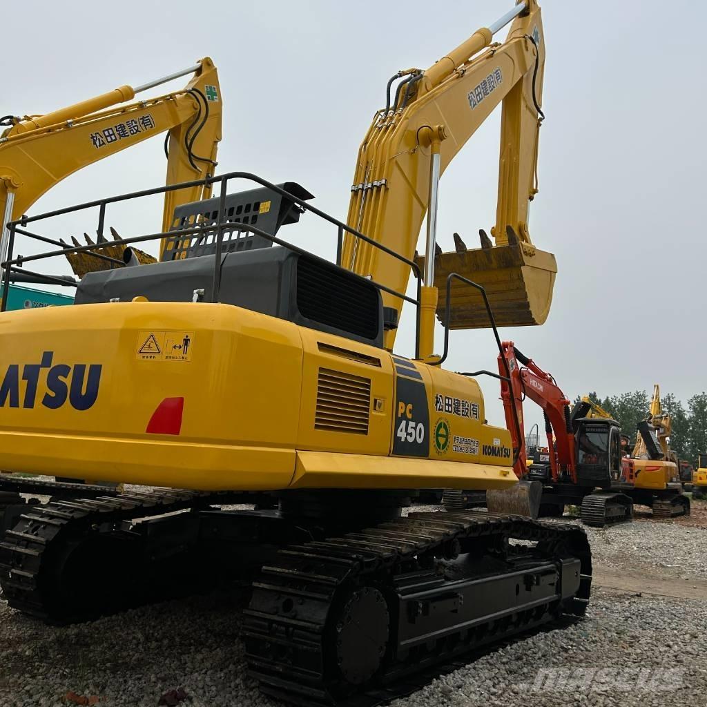 Komatsu 450 Bagri goseničarji