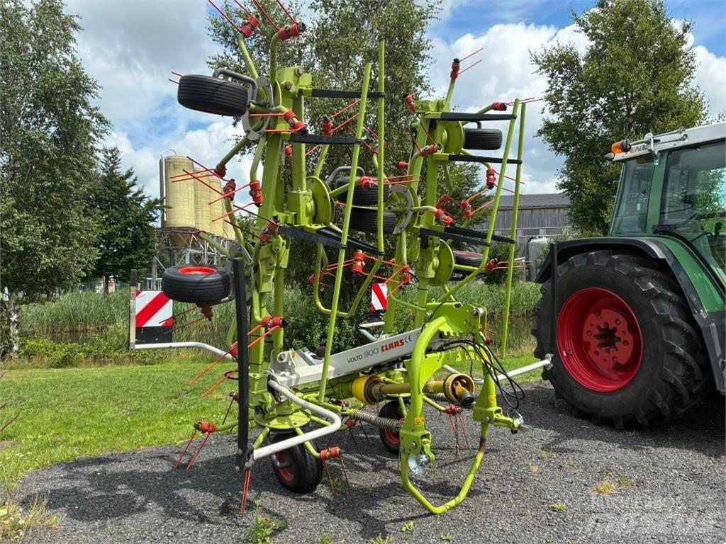 CLAAS Volto 900 Obračalniki in zgrabljalniki