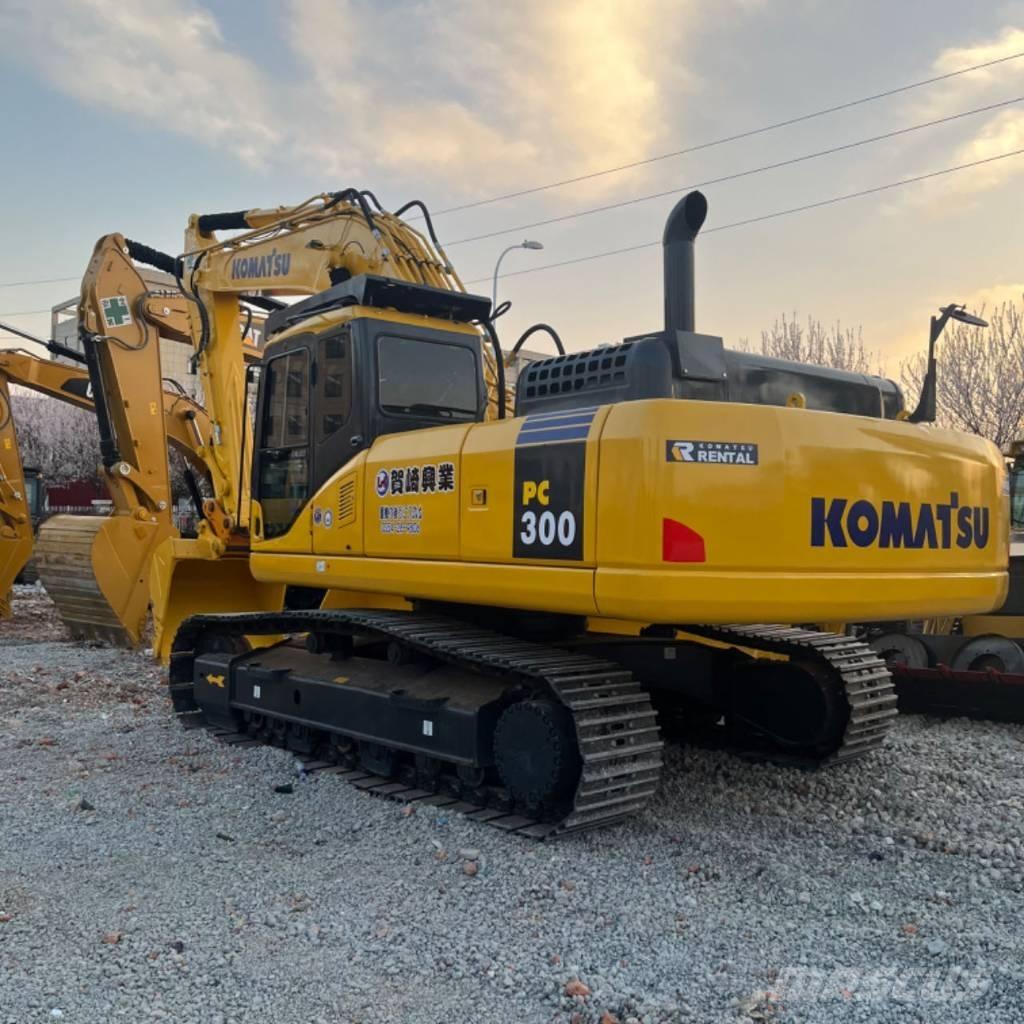 Komatsu PC300 Bagri goseničarji