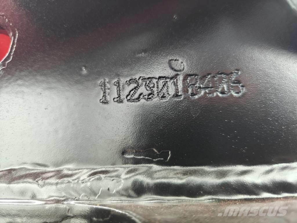 Komatsu C 123 Glave za kombajne