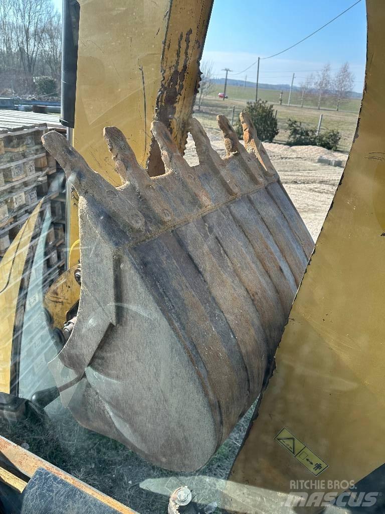 CAT 442E Rovokopači