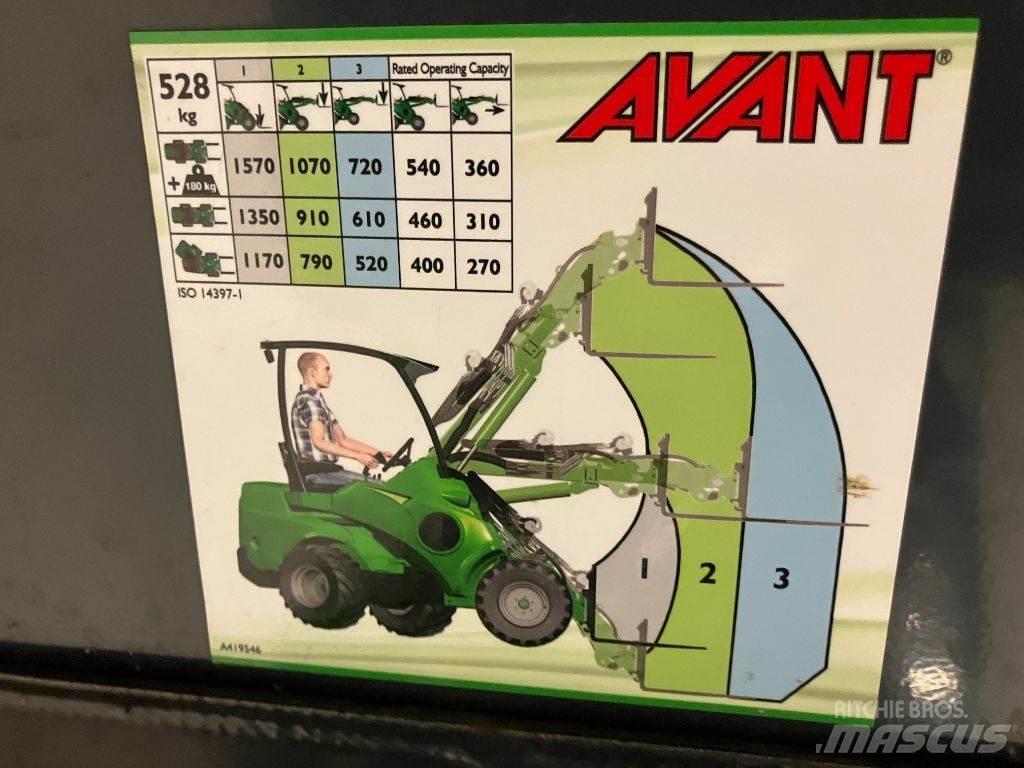 Avant 528 Večnamenski nakladalci