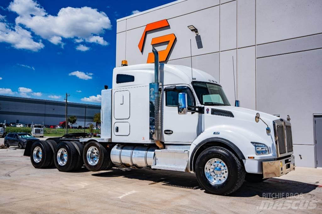 Kenworth T 880 Vlačilci
