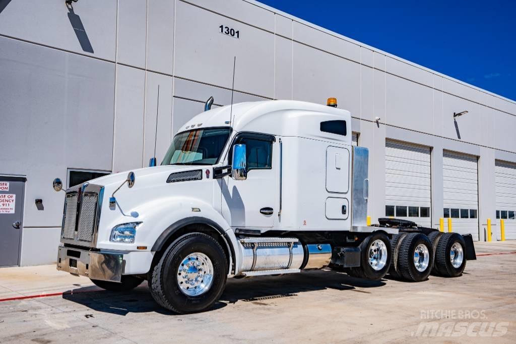 Kenworth T 880 Vlačilci