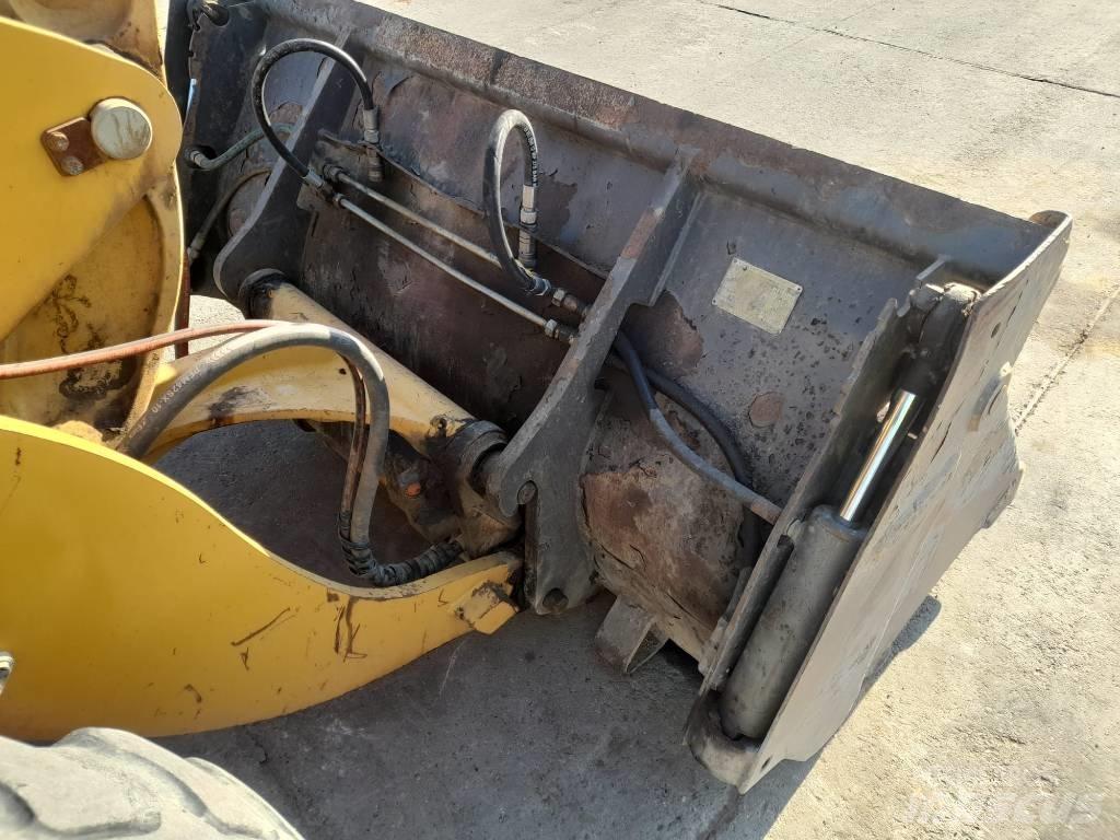 CAT 908 H 2 Kolesni nakladalci