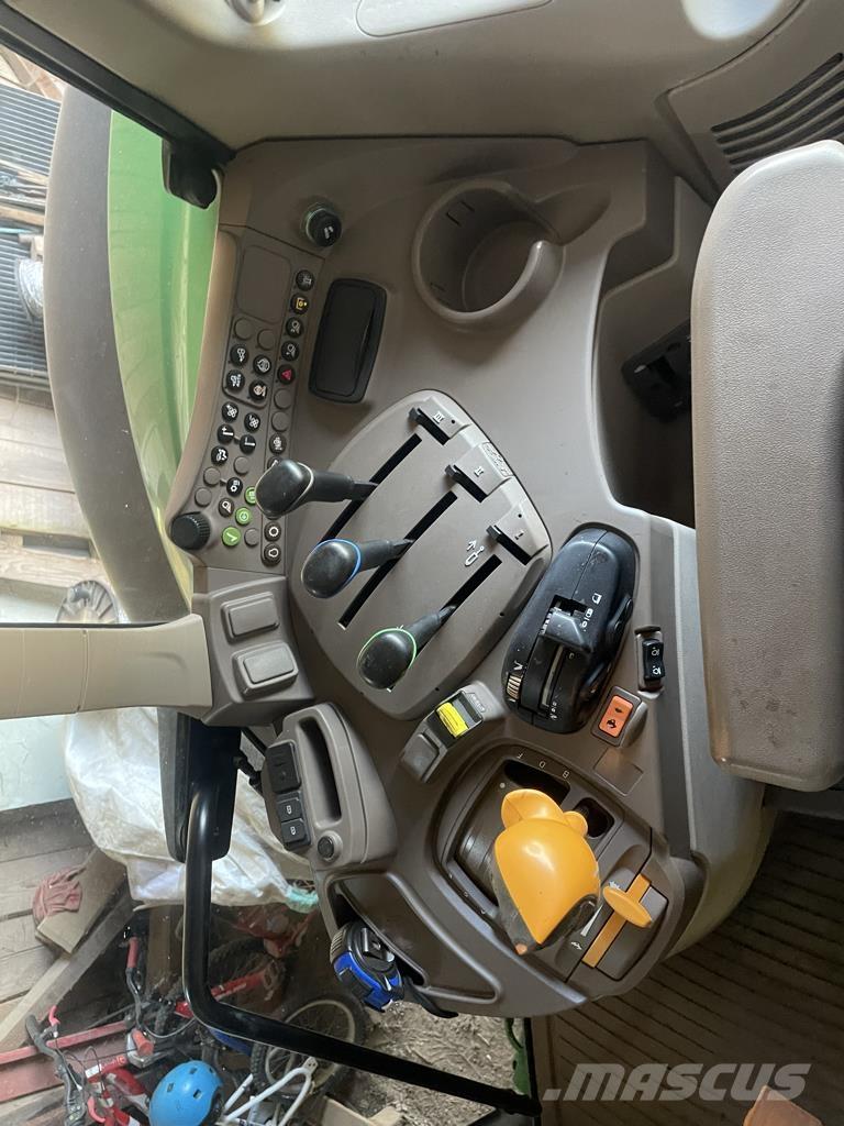 John Deere 6110M Traktorji