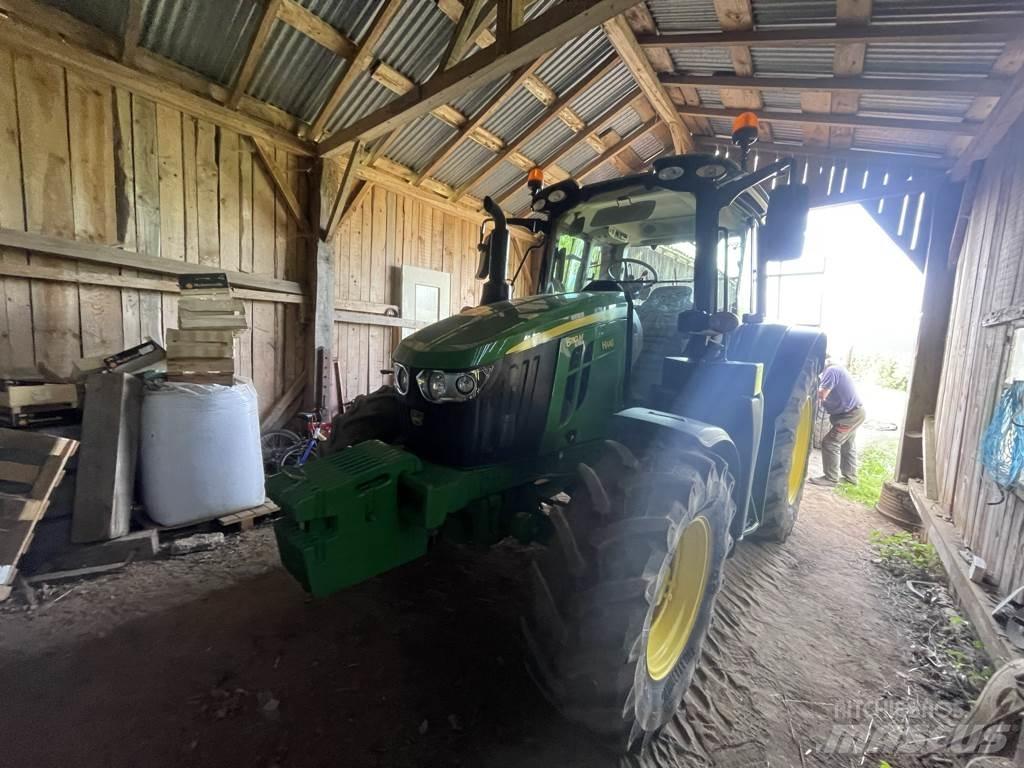 John Deere 6110M Traktorji