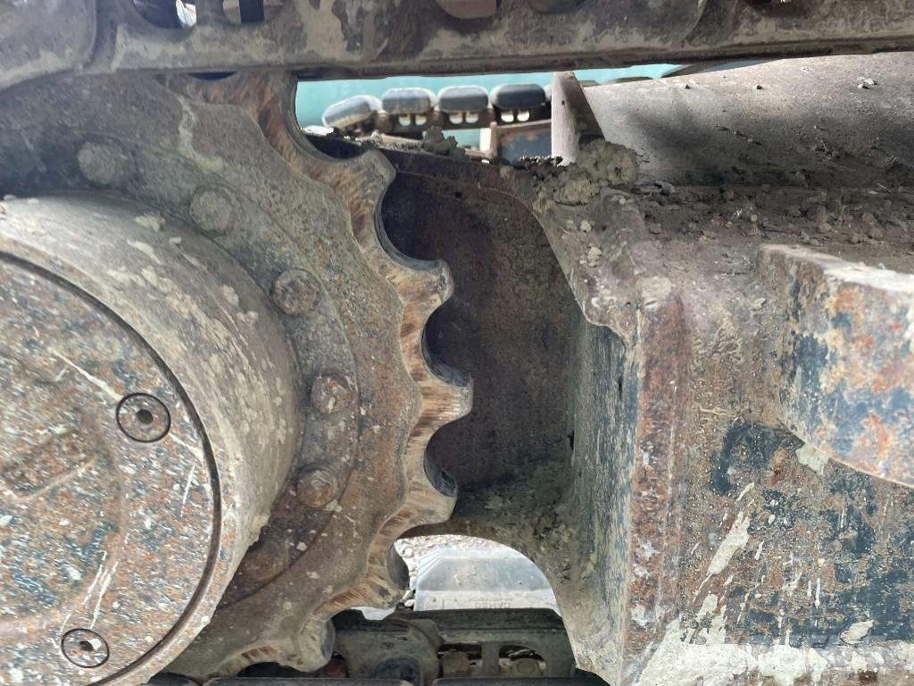 Komatsu PC 80 MR-5E0 Midi bagri 7t – 12t